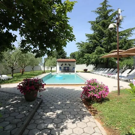 Rosemary Comfortable Holiday Holiday home Porec